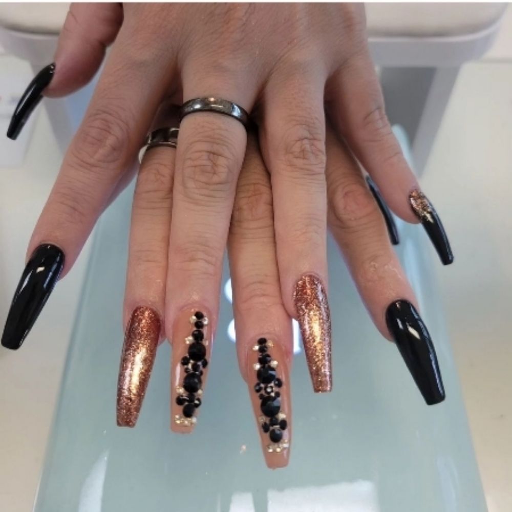 Black and gold nail art