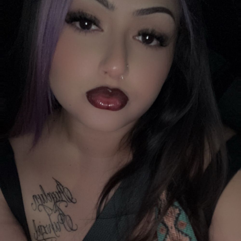 Valeria Lujan, nail tech at Sin City Nails Studio